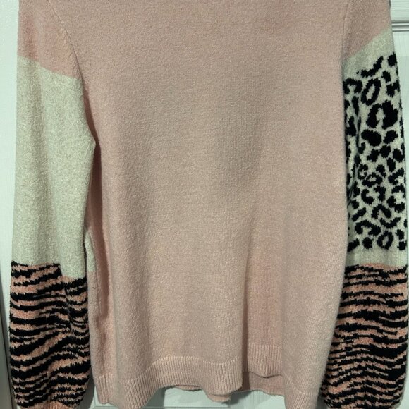 Contrast Soft Cream Pink Sweater - Picture 4 of 8